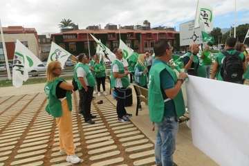 Protesta de los trabajadores del Ayuntamiento de Telde/TA.